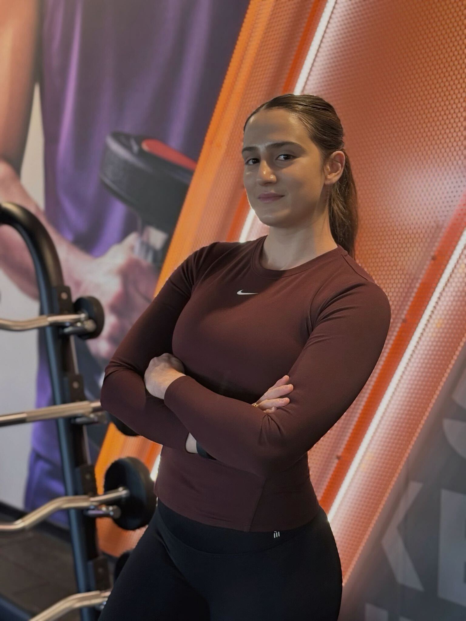Aleksandra coaching in the gym